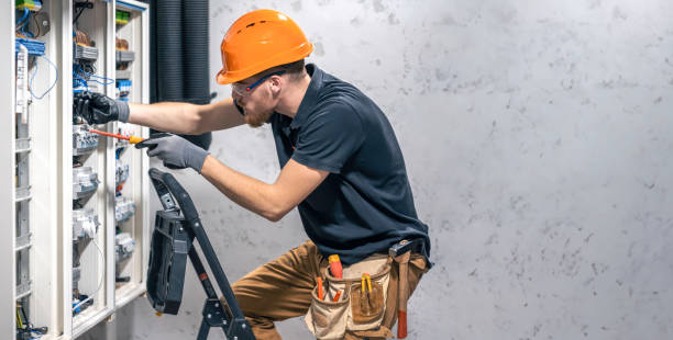 Best Licensed Electrician  in Forest Hills, TN